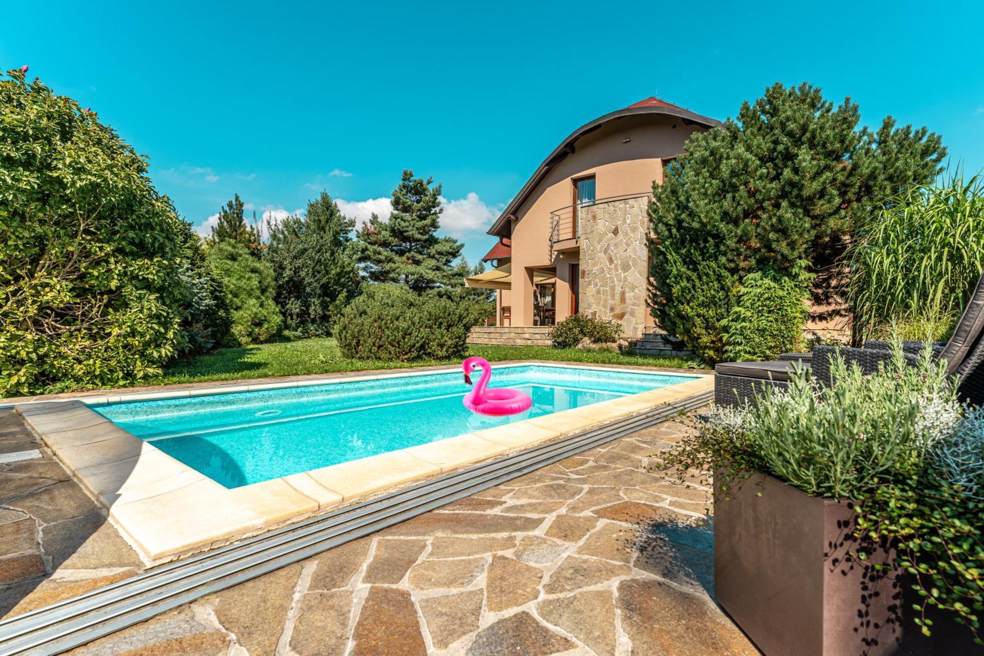 Villa With Pool & Sauna In Beer Village Velké Popovice Exterior foto